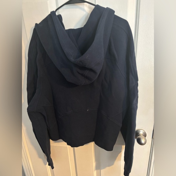 Lululemon Cropped Scuba Hoddie - Picture 4 of 4